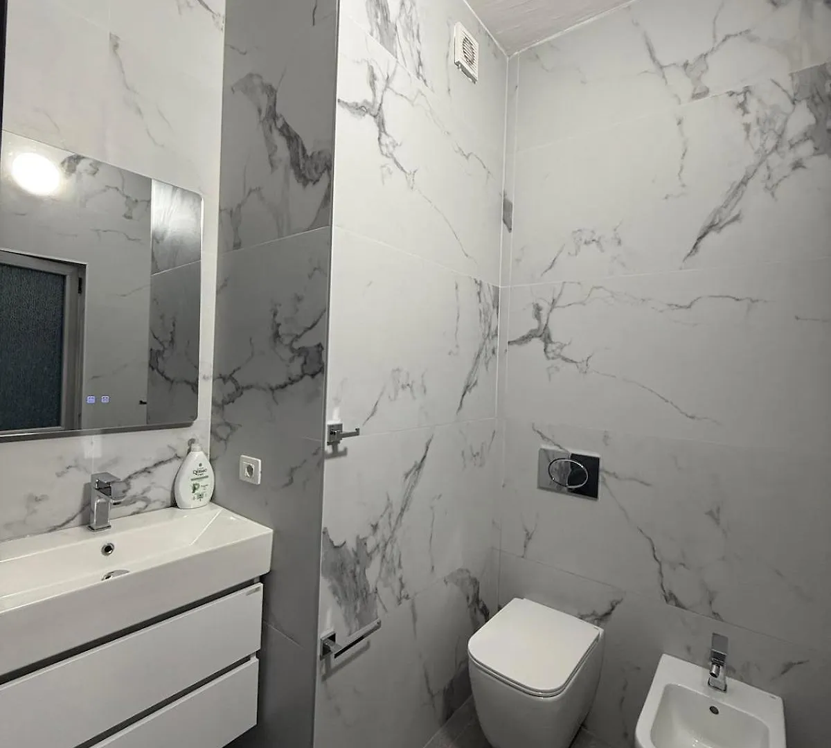 Fishta Apartment Velipojë Albanië